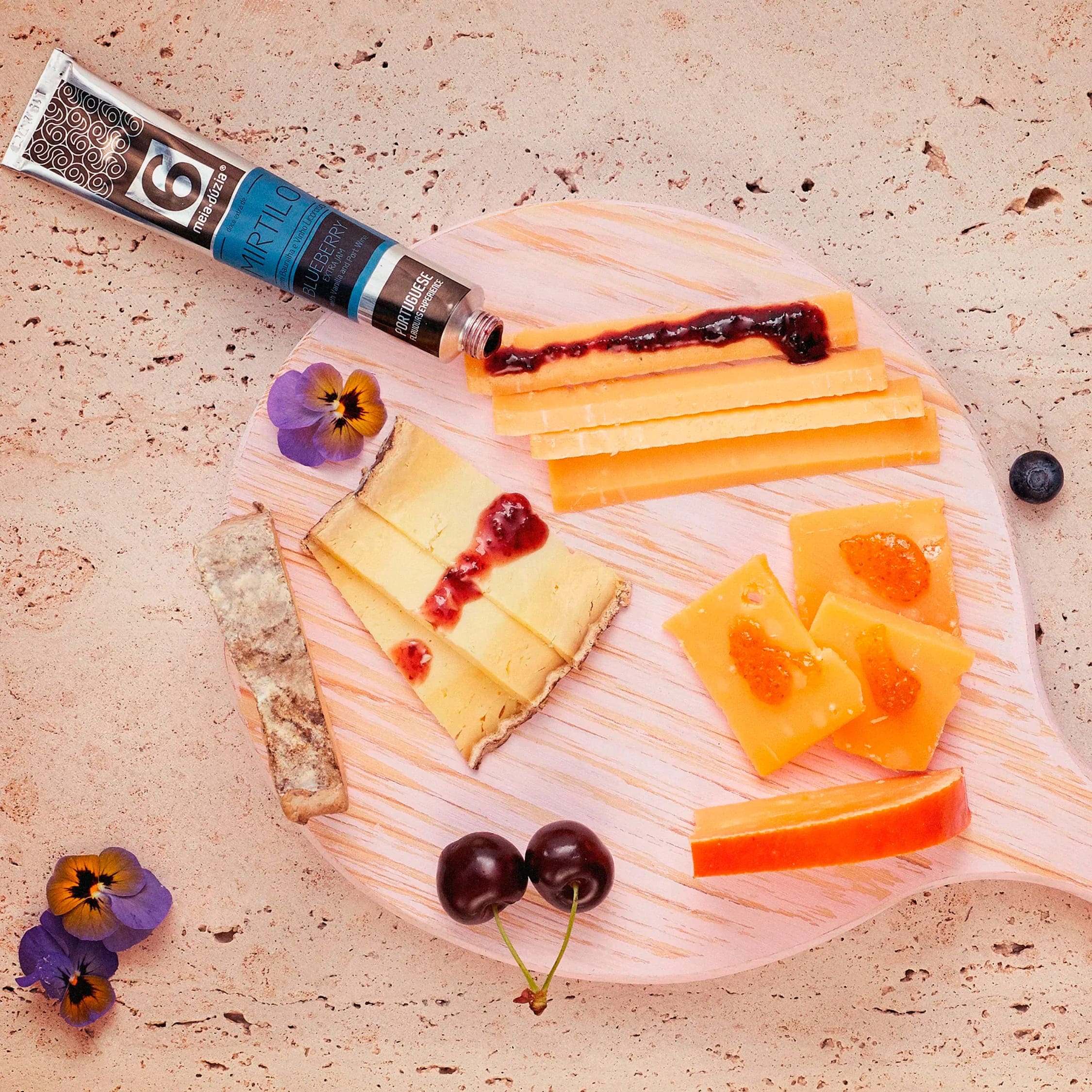 Blueberry Extra Jam with Vanilla and Liqueur Wine - meia.dúzia® - Image 4
