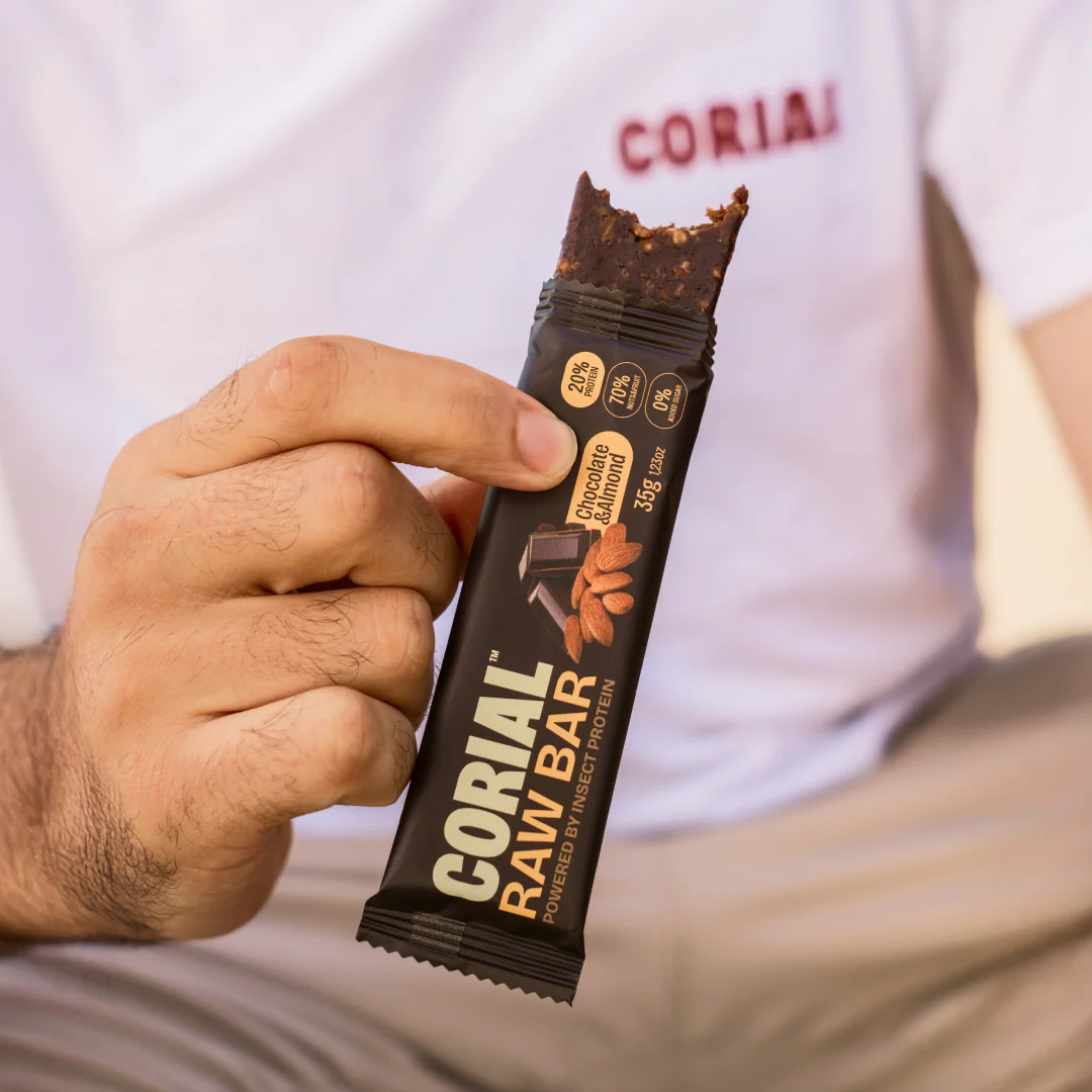 Raw Bar Chocolate & Almond - Image 4