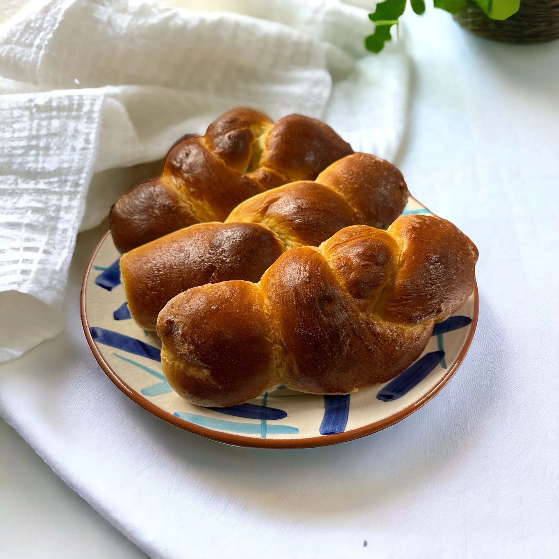 Sweetbread "Twists" by Holiday Bakery